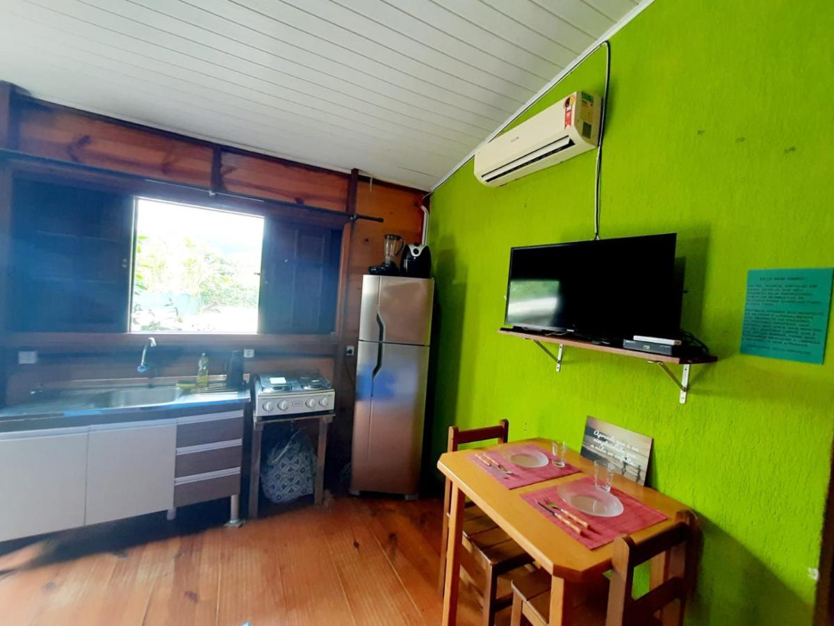 827 Chale Pe Na Areia, Completo Na Praia Do Estaleiro Em Ubatuba - 1 Dormitorio, 1 Banheiro, 1 Vaga De Garagem Kültér fotó