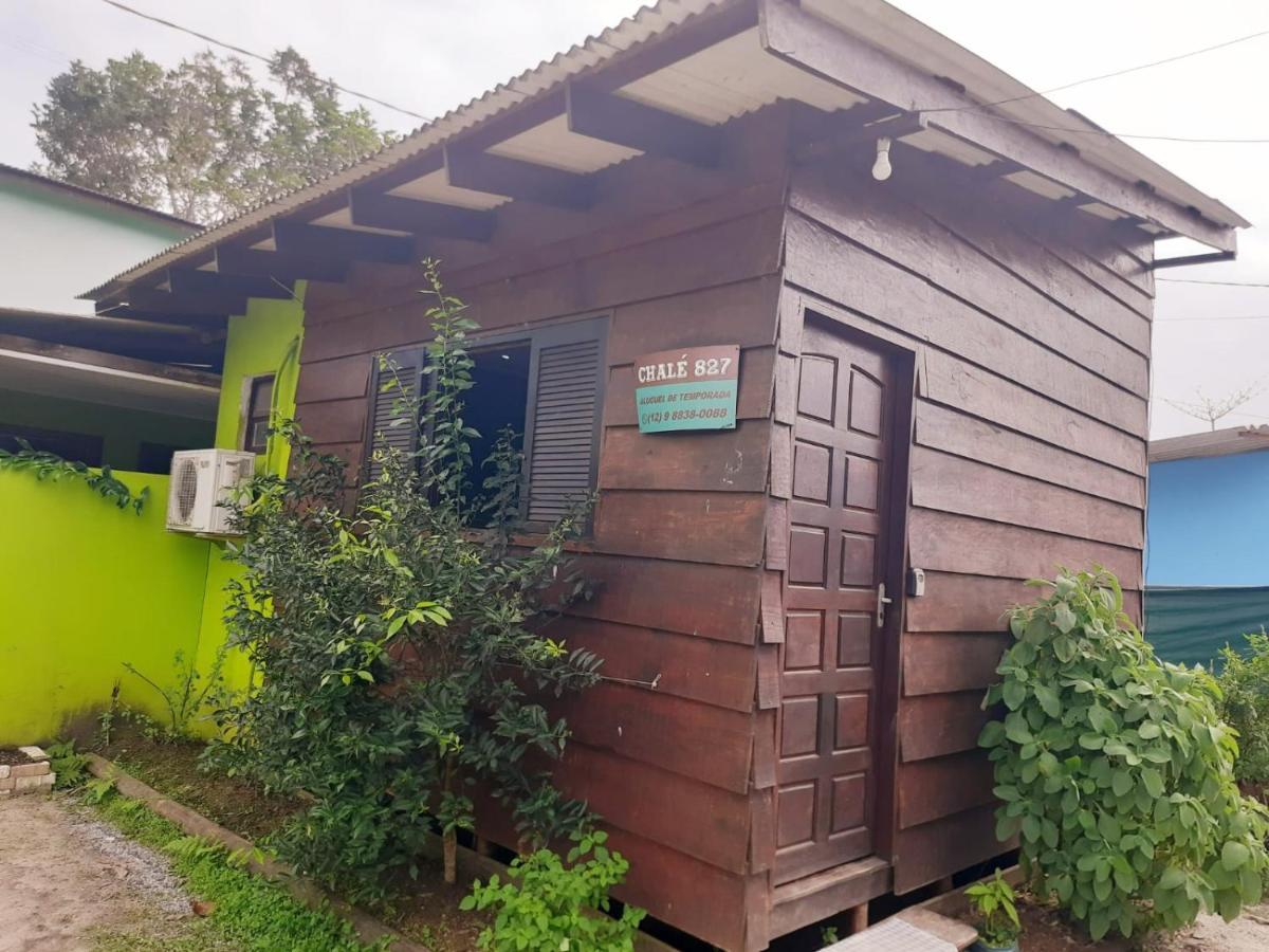 827 Chale Pe Na Areia, Completo Na Praia Do Estaleiro Em Ubatuba - 1 Dormitorio, 1 Banheiro, 1 Vaga De Garagem Kültér fotó